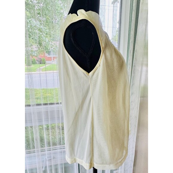 Vintage 70s sleepwear top, yellow sheer babydoll, sleeveless, double layered - Picture 8 of 10